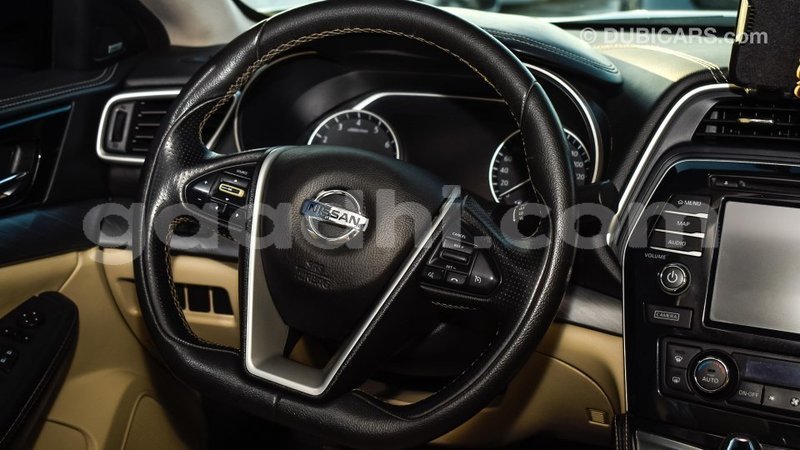 Big with watermark nissan maxima somalia import dubai 3012