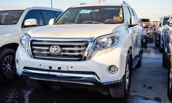 Imported Toyota Prado White Makiinaa iti Import - Dubai keessatti Somalia keessatti Imported Toyota Prado White Makiinaa iti Import - Dubai keessatti Somalia keessatti