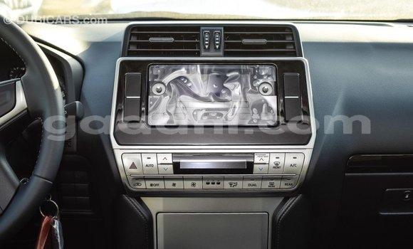 Imported Toyota Prado Other Makiinaa iti Import - Dubai keessatti Somalia keessatti Imported Toyota Prado Other Makiinaa iti Import - Dubai keessatti Somalia keessatti