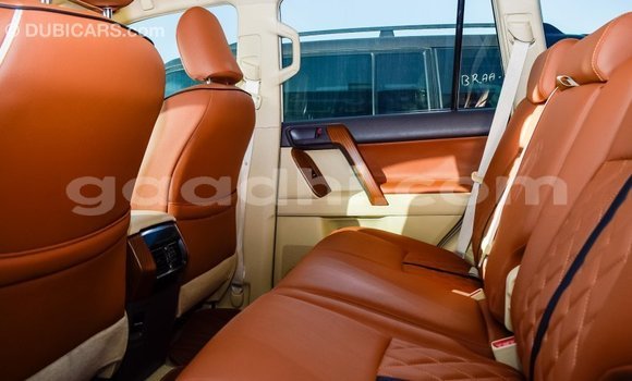 ይግዙ Imported Toyota Prado ነጭ መኪና በ Import - Dubai በ ሶማሊያ ይግዙ Imported Toyota Prado ነጭ መኪና በ Import - Dubai በ ሶማሊያ
