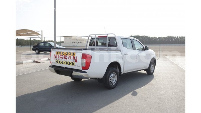 Big with watermark nissan navara somalia import dubai 3023