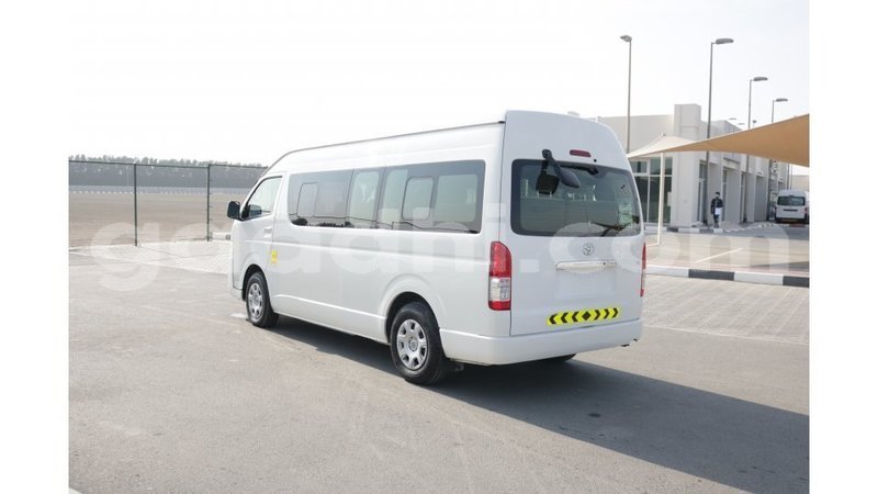 Big with watermark toyota hiace somalia import dubai 3024