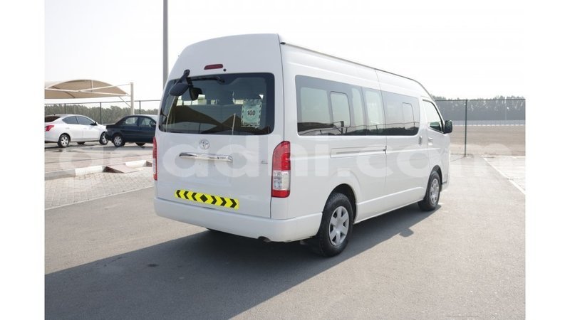 Big with watermark toyota hiace somalia import dubai 3024