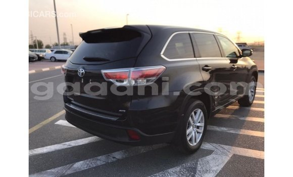 اشتري Imported Toyota Highlander أسود سيارة في Import - Dubai في الصومال اشتري Imported Toyota Highlander أسود سيارة في Import - Dubai في الصومال