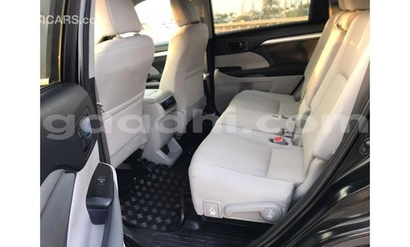 اشتري Imported Toyota Highlander أسود سيارة في Import - Dubai في الصومال اشتري Imported Toyota Highlander أسود سيارة في Import - Dubai في الصومال