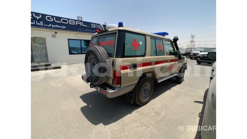 Big with watermark toyota land cruiser somalia import dubai 3027