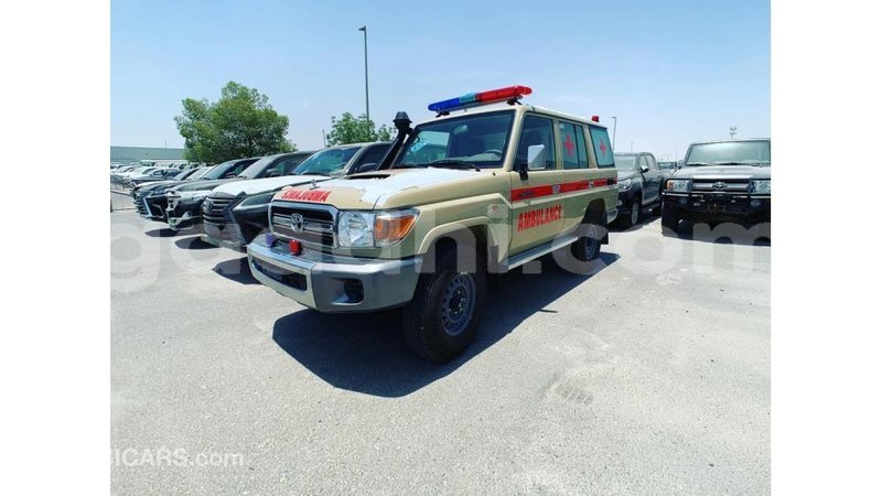 Big with watermark toyota land cruiser somalia import dubai 3027