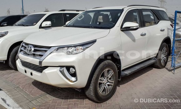 Imported Toyota Fortuner White Makiinaa iti Import - Dubai keessatti Somalia keessatti Imported Toyota Fortuner White Makiinaa iti Import - Dubai keessatti Somalia keessatti