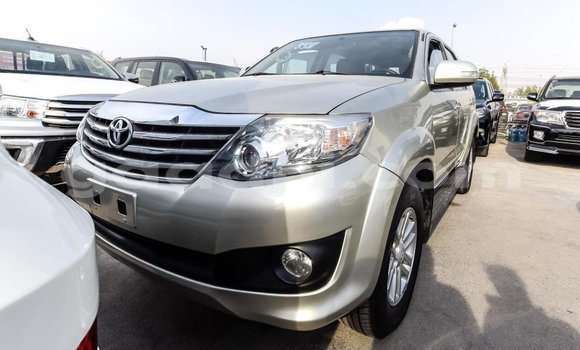 Imported Toyota Fortuner Other Makiinaa iti Import - Dubai keessatti Somalia keessatti Imported Toyota Fortuner Other Makiinaa iti Import - Dubai keessatti Somalia keessatti