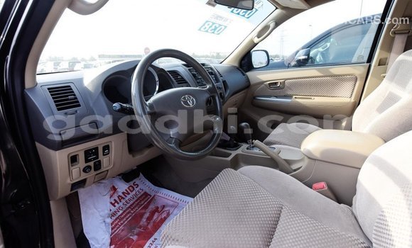 Acheter Import Voiture Toyota Fortuner Noir à Import - Dubai, Somalie Acheter Import Voiture Toyota Fortuner Noir à Import - Dubai, Somalie