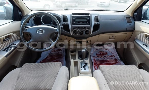 Acheter Import Voiture Toyota Fortuner Noir à Import - Dubai, Somalie Acheter Import Voiture Toyota Fortuner Noir à Import - Dubai, Somalie