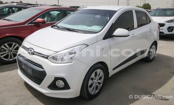 Imported Hyundai i10 White Makiinaa iti Import - Dubai keessatti Somalia keessatti Imported Hyundai i10 White Makiinaa iti Import - Dubai keessatti Somalia keessatti