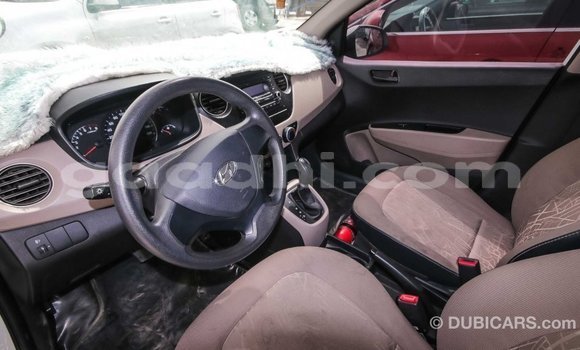 Imported Hyundai i10 White Makiinaa iti Import - Dubai keessatti Somalia keessatti Imported Hyundai i10 White Makiinaa iti Import - Dubai keessatti Somalia keessatti