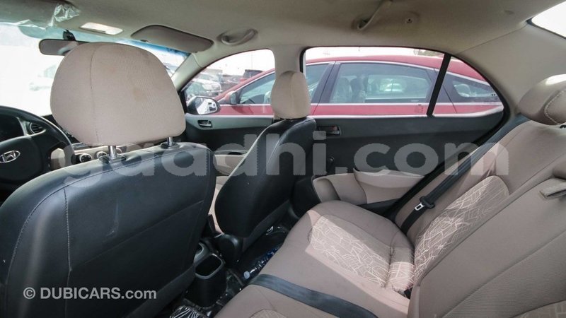 Big with watermark hyundai i10 somalia import dubai 3039