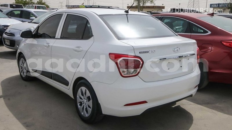 Big with watermark hyundai i10 somalia import dubai 3039