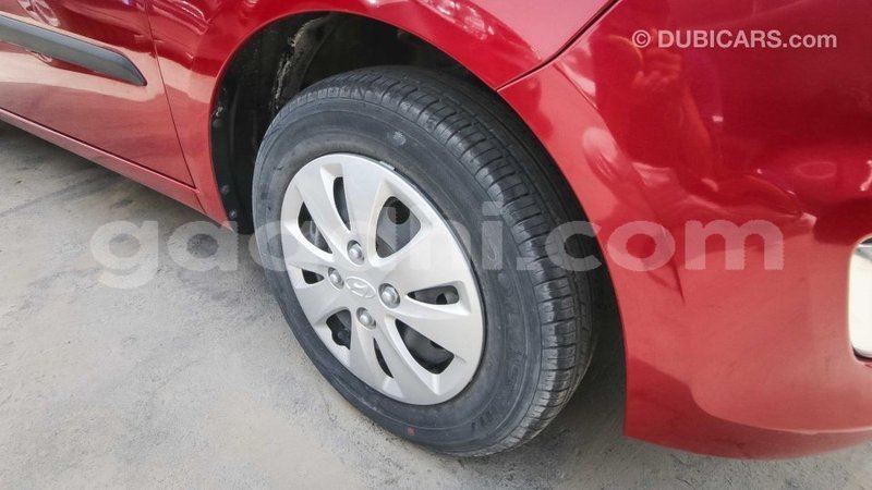 Big with watermark hyundai i10 somalia import dubai 3040