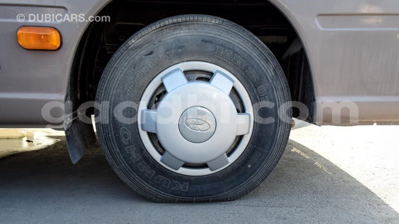 Big with watermark hyundai accent somalia import dubai 3045