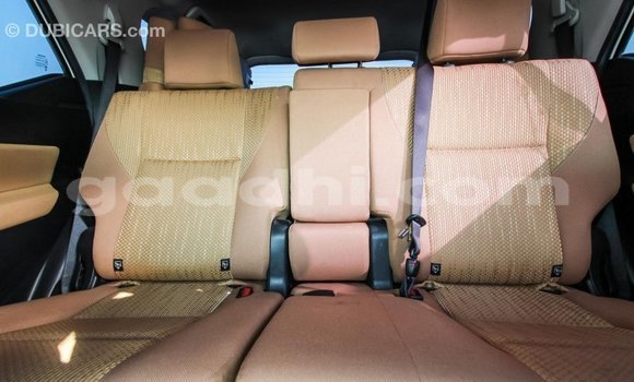 Imported Toyota Fortuner White Makiinaa iti Import - Dubai keessatti Somalia keessatti Imported Toyota Fortuner White Makiinaa iti Import - Dubai keessatti Somalia keessatti