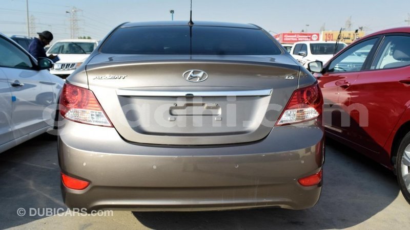 Big with watermark hyundai accent somalia import dubai 3048