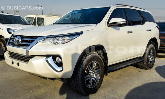 اشتري Imported Toyota Fortuner أبيض سيارة في Import - Dubai في الصومال اشتري Imported Toyota Fortuner أبيض سيارة في Import - Dubai في الصومال