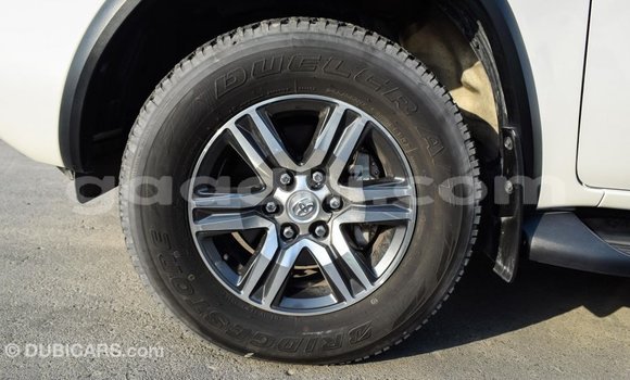 اشتري Imported Toyota Fortuner أبيض سيارة في Import - Dubai في الصومال اشتري Imported Toyota Fortuner أبيض سيارة في Import - Dubai في الصومال