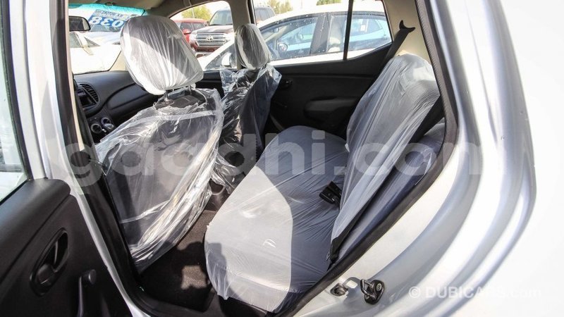 Big with watermark hyundai i10 somalia import dubai 3052