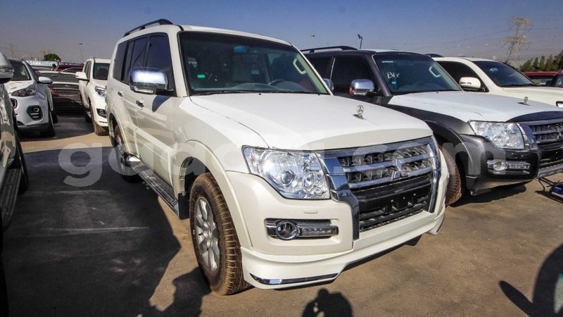 Big with watermark mitsubishi pajero somalia import dubai 3056