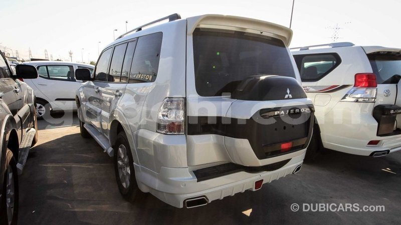 Big with watermark mitsubishi pajero somalia import dubai 3056