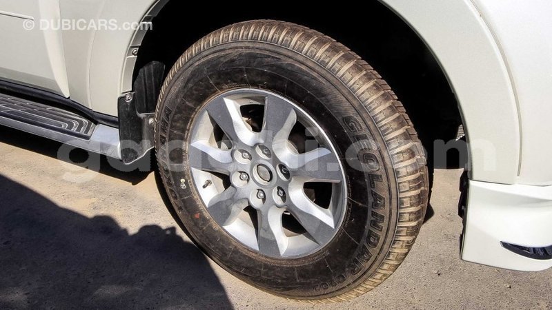 Big with watermark mitsubishi pajero somalia import dubai 3056