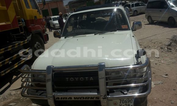 اشتري مستعمل Toyota Land Cruiser أبيض سيارة في مقديشو في الصومال اشتري مستعمل Toyota Land Cruiser أبيض سيارة في مقديشو في الصومال