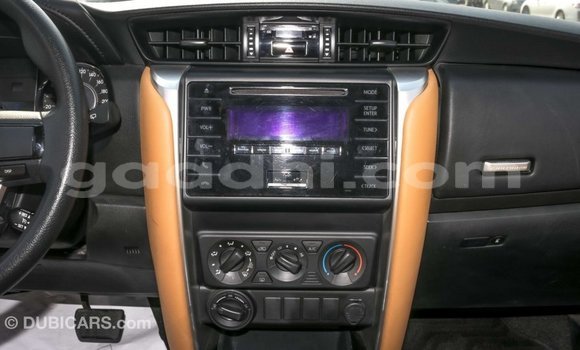 Imported Toyota Fortuner White Makiinaa iti Import - Dubai keessatti Somalia keessatti Imported Toyota Fortuner White Makiinaa iti Import - Dubai keessatti Somalia keessatti