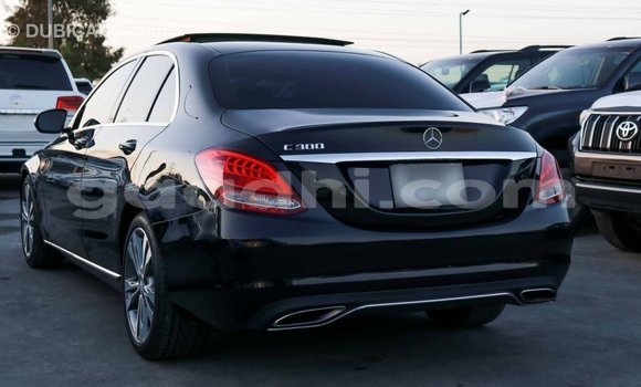 اشتري Imported Mercedes-Benz 190 أسود سيارة في Import - Dubai في الصومال اشتري Imported Mercedes-Benz 190 أسود سيارة في Import - Dubai في الصومال