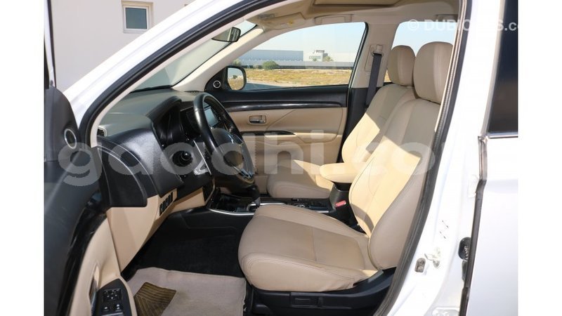 Big with watermark mitsubishi outlander somalia import dubai 3076