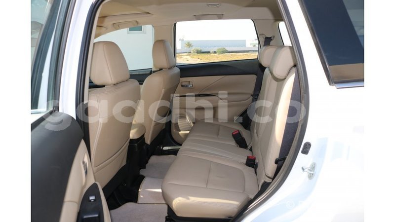 Big with watermark mitsubishi outlander somalia import dubai 3076