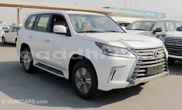 اشتري Imported Lexus LX أبيض سيارة في Import - Dubai في الصومال اشتري Imported Lexus LX أبيض سيارة في Import - Dubai في الصومال