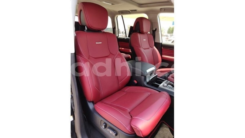 Big with watermark toyota land cruiser somalia import dubai 3080