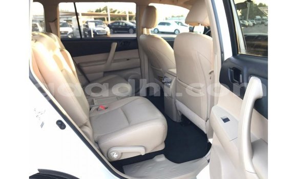 Buy Import Toyota Highlander White Car in Import - Dubai in Somalia Buy Import Toyota Highlander White Car in Import - Dubai in Somalia