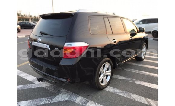 اشتري Imported Toyota Highlander أسود سيارة في Import - Dubai في الصومال اشتري Imported Toyota Highlander أسود سيارة في Import - Dubai في الصومال