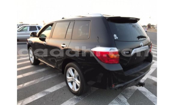 اشتري Imported Toyota Highlander أسود سيارة في Import - Dubai في الصومال اشتري Imported Toyota Highlander أسود سيارة في Import - Dubai في الصومال
