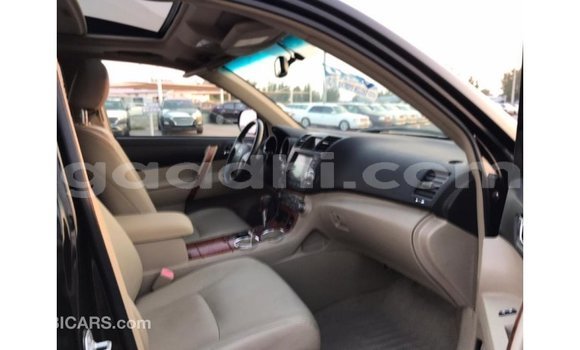 اشتري Imported Toyota Highlander أسود سيارة في Import - Dubai في الصومال اشتري Imported Toyota Highlander أسود سيارة في Import - Dubai في الصومال