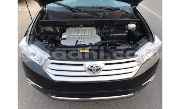 اشتري Imported Toyota Highlander أسود سيارة في Import - Dubai في الصومال اشتري Imported Toyota Highlander أسود سيارة في Import - Dubai في الصومال