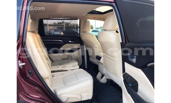 اشتري Imported Toyota Highlander آخر سيارة في Import - Dubai في الصومال اشتري Imported Toyota Highlander آخر سيارة في Import - Dubai في الصومال
