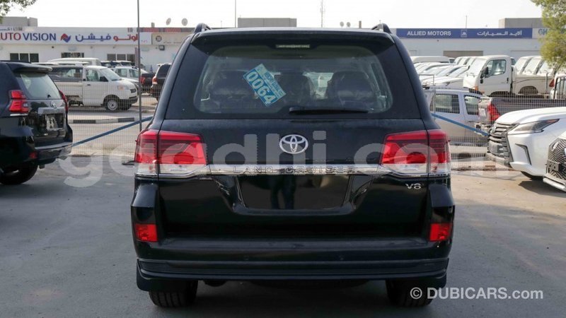 Big with watermark toyota land cruiser somalia import dubai 3090