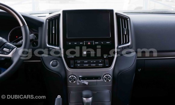 اشتري Imported Toyota Land Cruiser أسود سيارة في Import - Dubai في الصومال اشتري Imported Toyota Land Cruiser أسود سيارة في Import - Dubai في الصومال