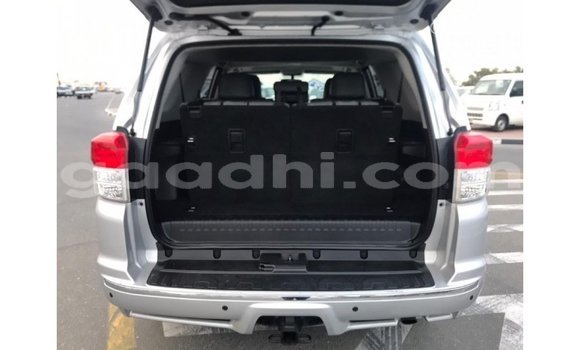 اشتري Imported Toyota HiAce آخر شاحنة في Import - Dubai في الصومال اشتري Imported Toyota HiAce آخر شاحنة في Import - Dubai في الصومال
