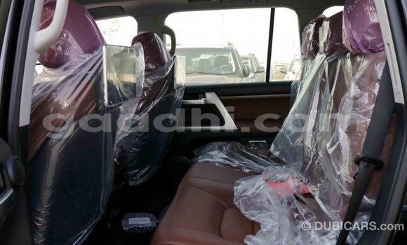 اشتري Imported Toyota Land Cruiser أسود سيارة في Import - Dubai في الصومال اشتري Imported Toyota Land Cruiser أسود سيارة في Import - Dubai في الصومال