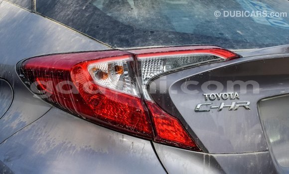 اشتري Imported Toyota C-HR آخر سيارة في Import - Dubai في الصومال اشتري Imported Toyota C-HR آخر سيارة في Import - Dubai في الصومال