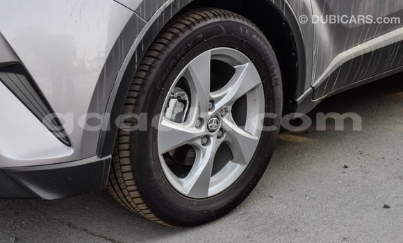 اشتري Imported Toyota C-HR آخر سيارة في Import - Dubai في الصومال اشتري Imported Toyota C-HR آخر سيارة في Import - Dubai في الصومال
