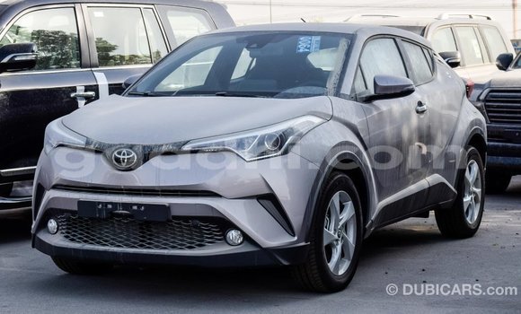 اشتري Imported Toyota C-HR آخر سيارة في Import - Dubai في الصومال اشتري Imported Toyota C-HR آخر سيارة في Import - Dubai في الصومال