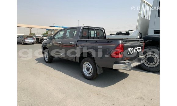 اشتري Imported Toyota Hilux آخر سيارة في Import - Dubai في الصومال اشتري Imported Toyota Hilux آخر سيارة في Import - Dubai في الصومال